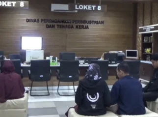 Lonjakan Pencari Kartu Kerja di Ngawi: Penyebab, Data, dan Dampak Sosial‑Ekonomi