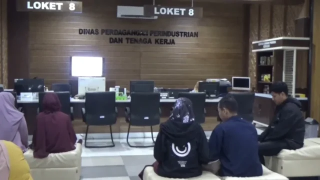 Lonjakan Pencari Kartu Kerja di Ngawi: Penyebab, Data, dan Dampak Sosial‑Ekonomi
