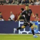 Luis Suarez Bintang di Balik Kemenangan Dramatis Inter Miami atas Chicago Fire, Rusak Debut Robert Lewandowski