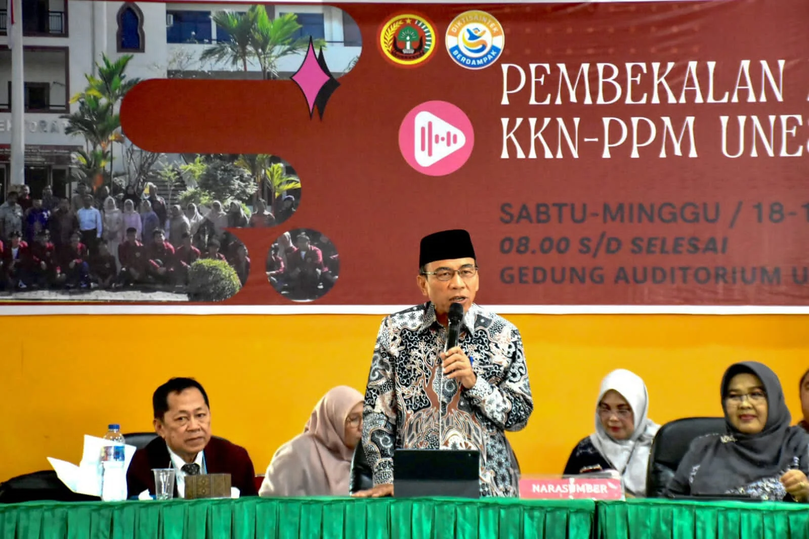 Mahasiswa KKN Padang: Agen Transformasi Pemberdayaan Masyarakat