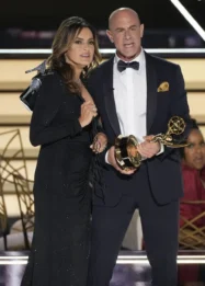 Mariska Hargitay Jadi Host Emmy Awards 2026, Momen Bersejarah di Usia 100 Tahun NBC
