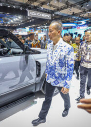 Menperin Resmi Buka GIIAS 2026, Target Penjualan Mobil Tembus 850 Ribu Unit