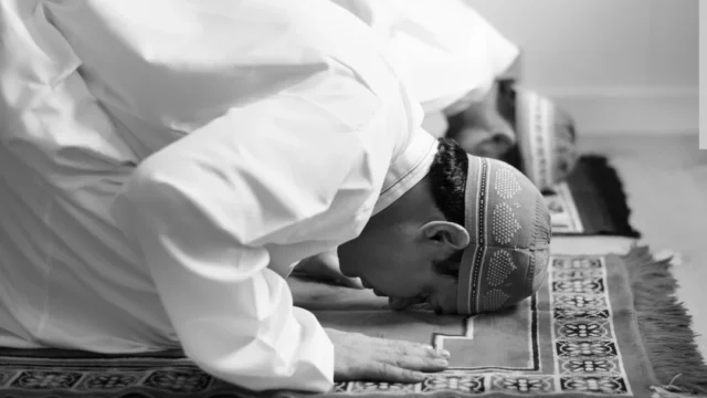 Mutiara Pagi RRI Sampang: Keutamaan Salat Hajat sebagai Jembatan Ikhlas dan Tawakal