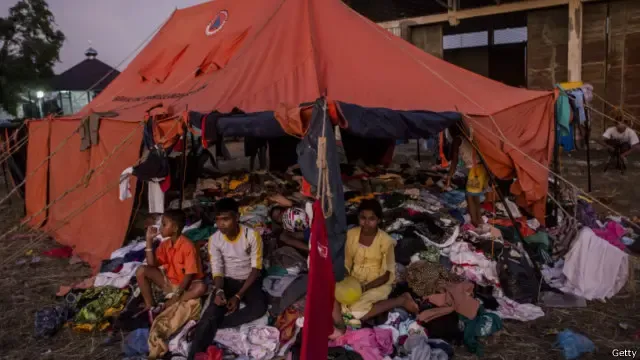 Myanmar: Ancaman Pengusiran UNHCR Memicu Debat Pengungsi di Malaysia