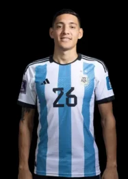 Nahuel Molina Jadi Pilar Pertahanan Argentina di Balik Comeback Dramatis Lawan Mesir