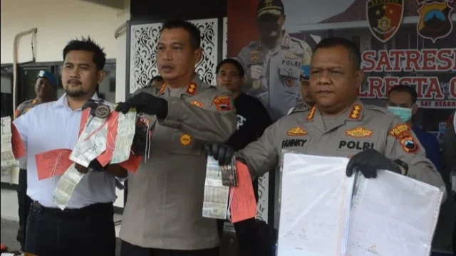 Nekat Gadaikan Mobil Rental, Warga Klaten Raup Puluhan Juta Sebelum Akhirnya Dibekuk Polisi