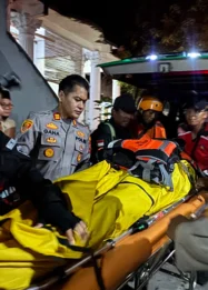 Pelajar SMK yang Tenggelam di Sungai Gunungsari Madiun Ditemukan Meninggal: Tragedi yang Menggugah Kesadaran Keselamatan Air