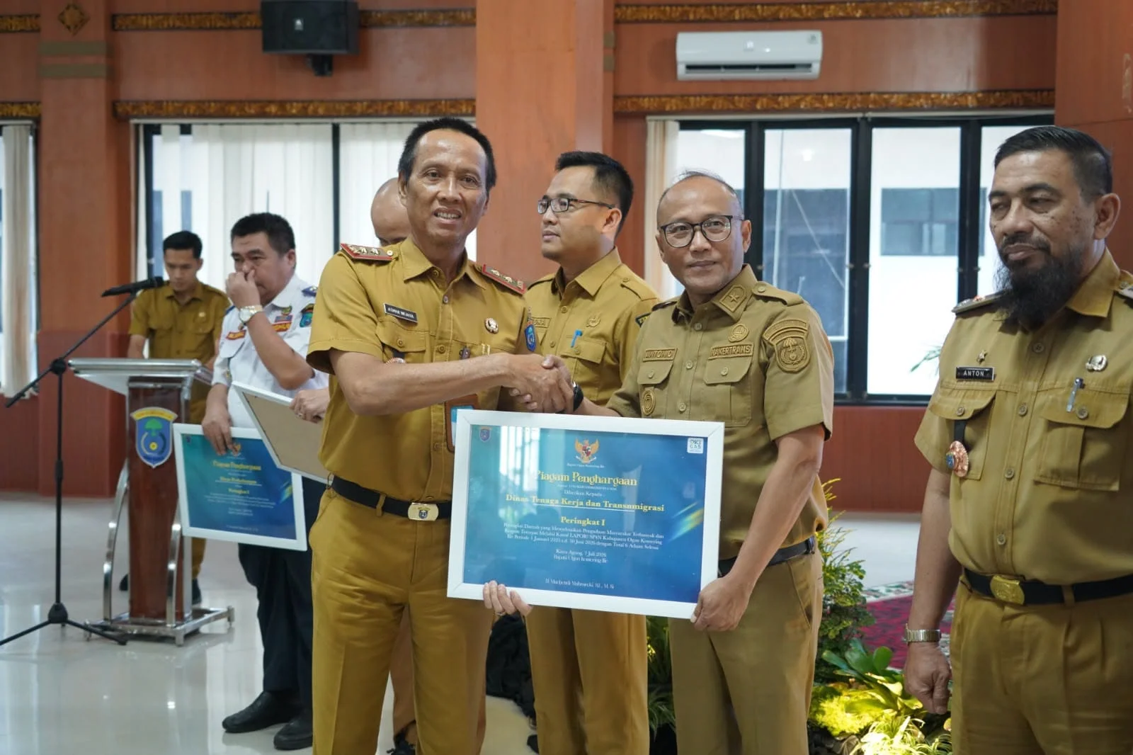 Pemkab OKI Tuntaskan 82 Persen Aduan Warga Melalui Saluran Lapor Bupati: Analisis Kinerja, Tantangan, dan Dampaknya pada Reformasi Birokrasi