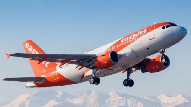 Penerbangan EasyJet ke Copenhagen Alami Darurat Medis, Pesawat Dialihkan ke Newcastle