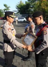 Penghargaan Personel Berprestasi Polri Jembrana: Dari Kejuaraan Karate Nasional hingga Budaya Keselamatan