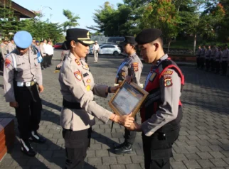 Penghargaan Personel Berprestasi Polri Jembrana: Dari Kejuaraan Karate Nasional hingga Budaya Keselamatan