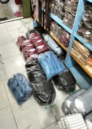 Penjualan Baju dan Peralatan Sekolah di Sibolga Sepi: Dampak Krisis Ekonomi dan Perubahan Pola Konsumsi Orang Tua