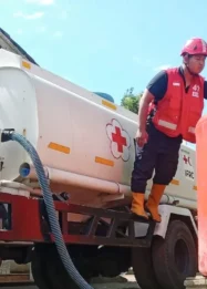 PMI Jember Salurkan 19.800 Liter Air ke Wilayah Kekeringan: Upaya Berkelanjutan Atasi Krisis Air Bersih di Musim Kemarau