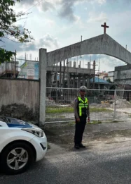 Polisi Lingga Amankan Ibadah Jemaat Kristiani, Tingkatkan Kemitraan dan Ketertiban Publik