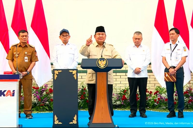Prabowo Ingin Bangun Jalur Kereta Api Lampung-Aceh hingga Trans-Kalimantan