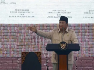 Prabowo Subianto Sindir Ramalan Indonesia Collapse: Pejabat Ambruk karena Kerja Keras