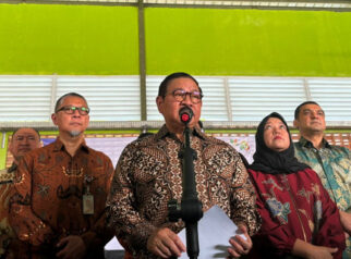 Pramono Minta Penimbun Sampah Diproses Hukum dan Diumumkan ke Publik