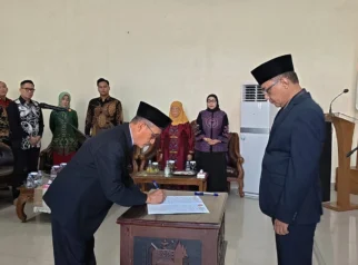 Prof Sarono Resmi Dilantik Jadi Rektor UTB Lampung: Visi Kolaborasi dan Inovasi untuk Perguruan Tinggi Masa Depan