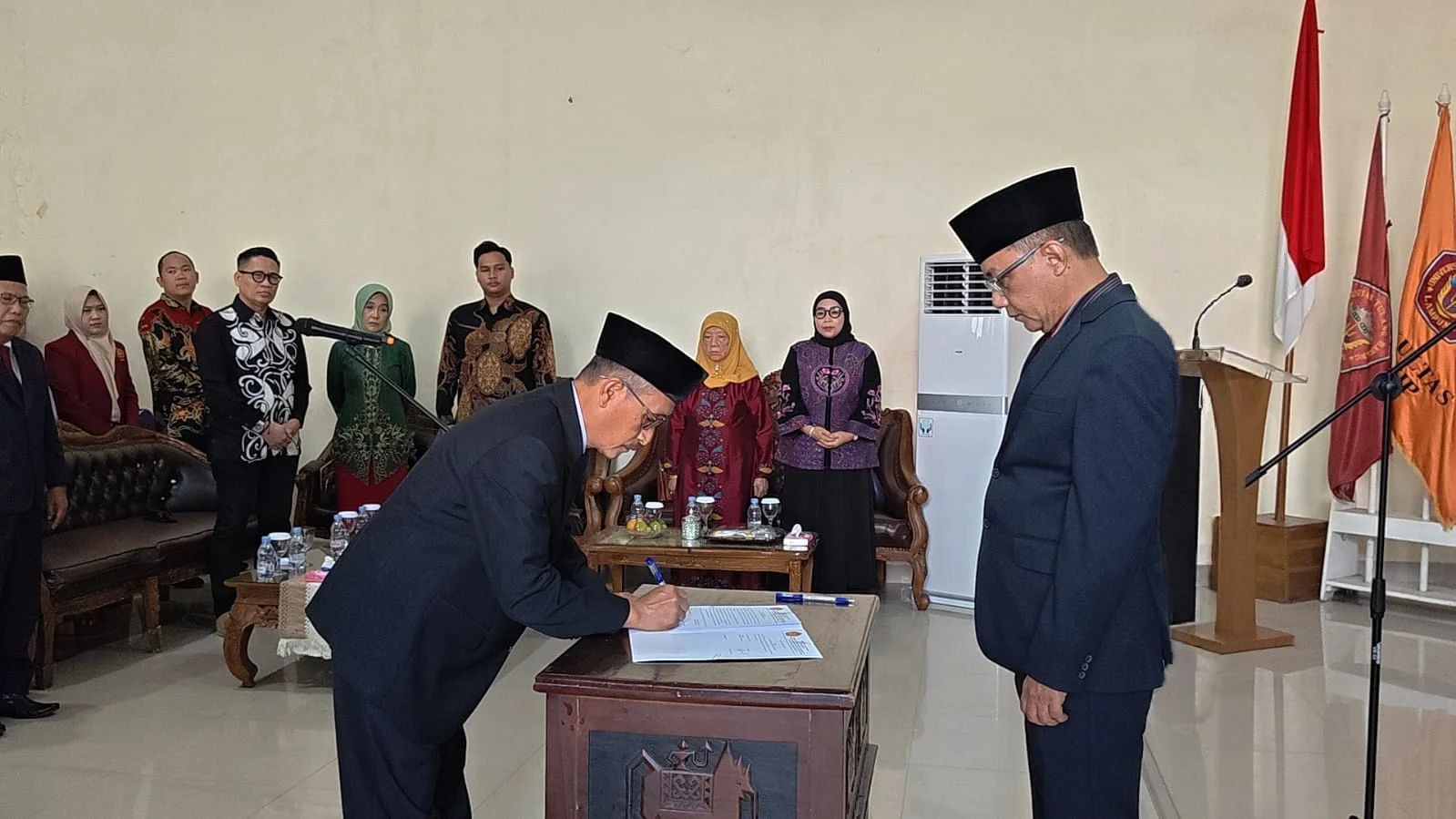Prof Sarono Resmi Dilantik Jadi Rektor UTB Lampung: Visi Kolaborasi dan Inovasi untuk Perguruan Tinggi Masa Depan