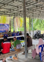Program JALUR Ditpolairud Bagi Warga Pesisir Dumai: Distribusi Sembako dan Bibit Mangga Tingkatkan Kesejahteraan