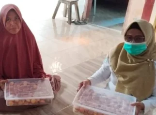 Puskesmas Way Tuba Periksa Sanitasi Intan Cake: Upaya Penguatan Standar Keamanan Pangan di Way Kanan