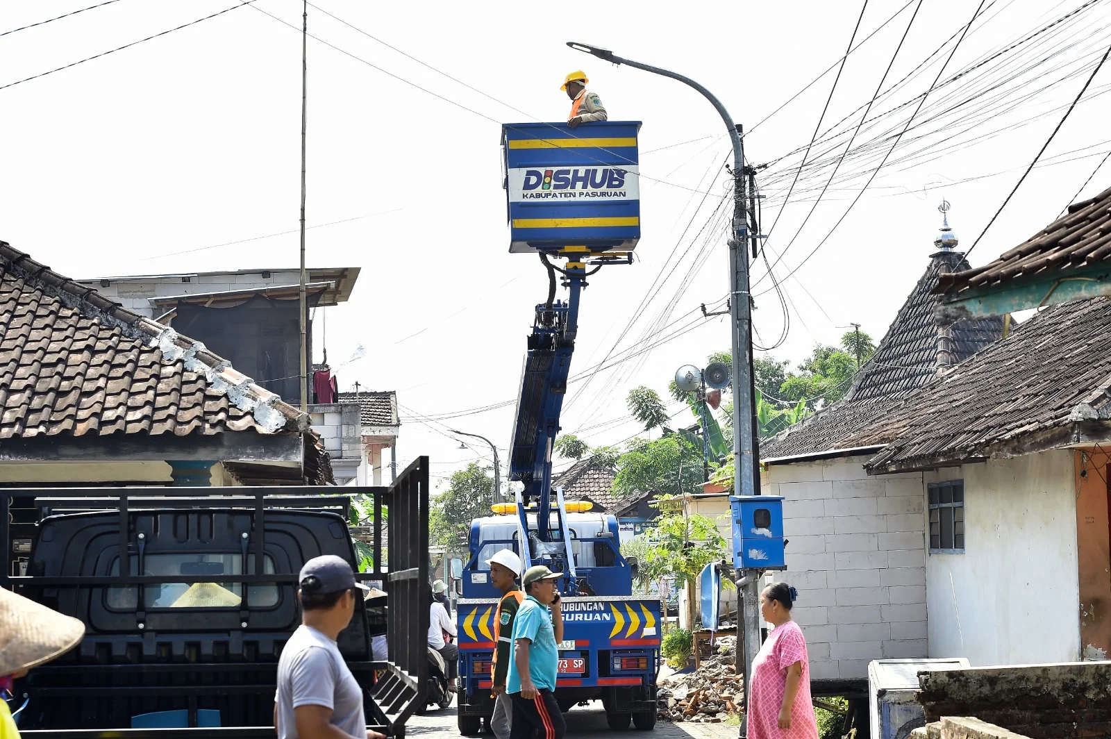Ribuan PJU Rusak di Kabupaten Pasuruan, Sudah Diperbaiki: Upaya Pemkab Tingkatkan Keamanan dan Kenyamanan Pengguna Jalan