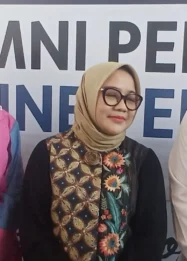 Rini Indriyani Dorong Pengemudi Ojol Perempuan Bawa Stun Device, Edukasi Keselamatan Ditingkatkan di Surabaya