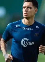 Rumor Panas Bursa Transfer: Persib Bandung Bidik Shayne Pattynama, Bek Kiri Timnas Indonesia?