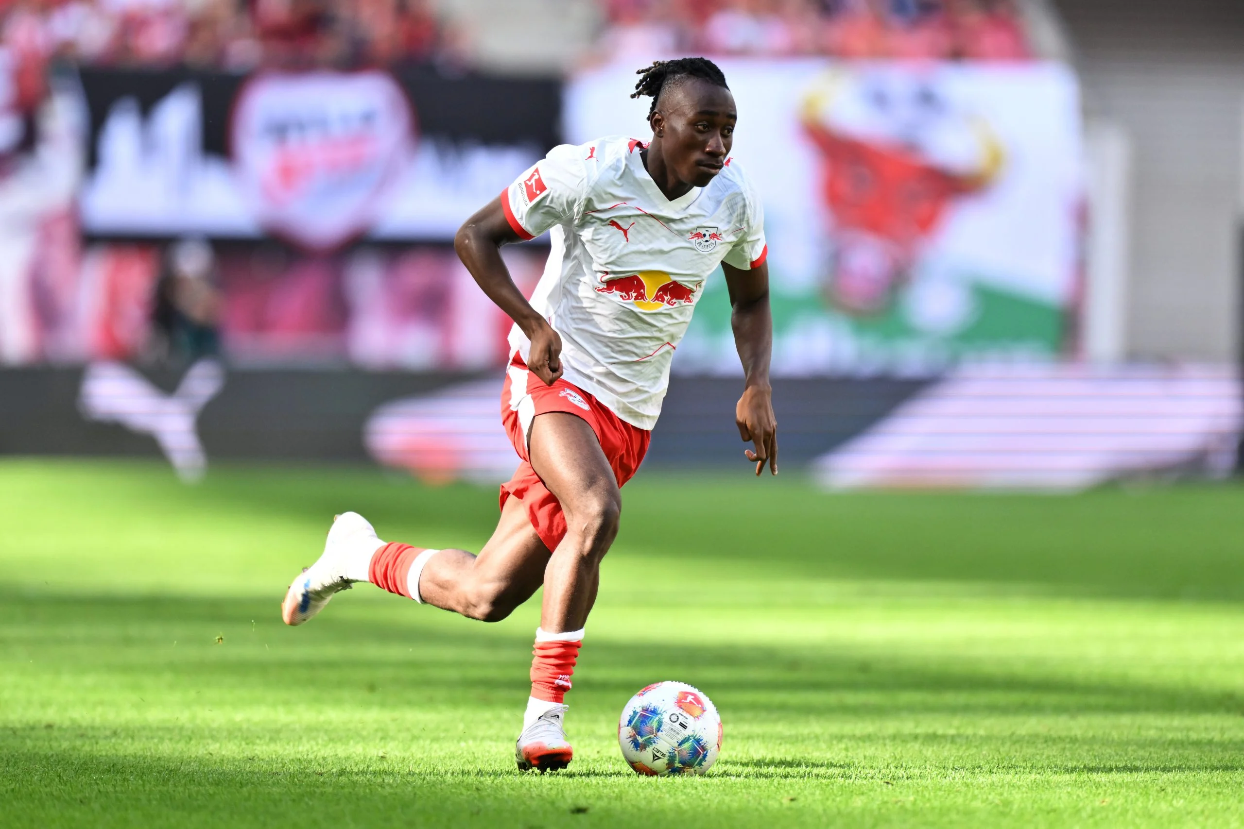 Saga Transfer Yan Diomande Memanas: Leipzig Tegaskan Tak Akan Lepas Murah