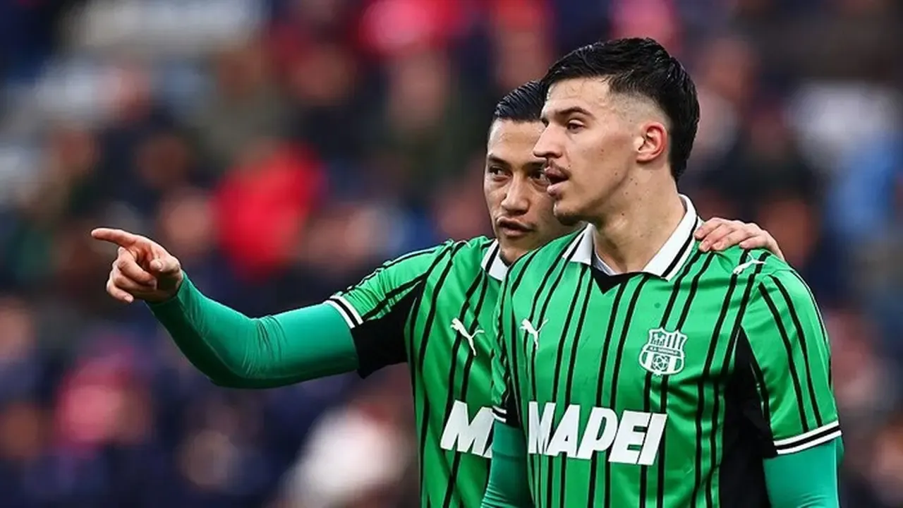 Sassuolo Jadi Pusat Perhatian: Manu Kone Incaran Klub Besar, Tarik Muharemovic dan Jay Idzes Bersinar
