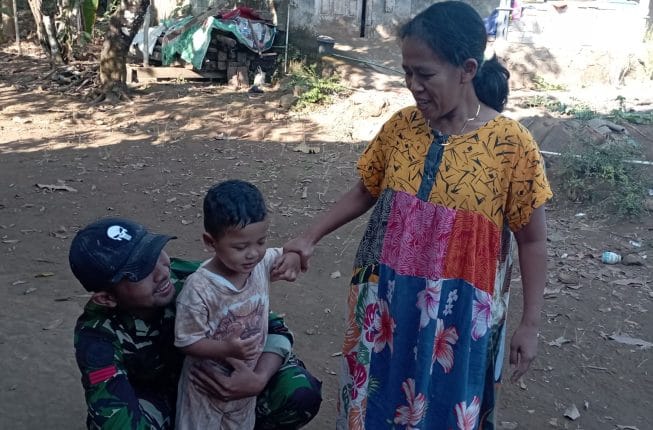 Satgas TMMD Reguler ke-129: Kisah Haru Kopda Ridwan dan Balita Desa Cukil yang Menyatukan TNI‑rakyat