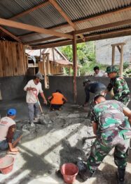 Semangat Kebersamaan dalam Dominasi Pembongkaran Rumah Mbah Parmi pada TMMD ke-129