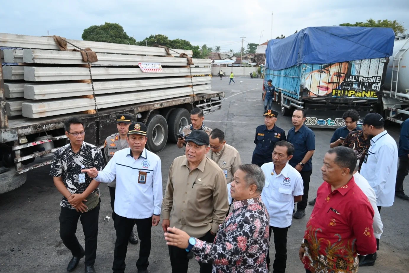 Separuh Kapal Ketapang Menganggur Akibat Minim Dermaga: Krisis Logistik dan Kebutuhan Infrastruktur Strategis