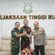Sinergi Tiga Pilar Penegak Hukum, Kajati Riau Sambut Kunjungan Pangdam dan Kapolda