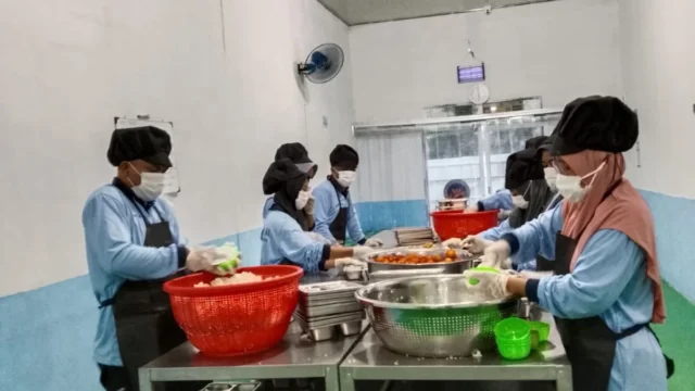 SPPG Way Tuba Terapkan Standar Higiene Dapur Ketat untuk Keamanan Pangan Nasional