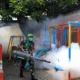 TNI Dampingi Fogging Cegah DBD di Citrodiwangsan Lumajang: Sinergi Militer dan Warga Ciptakan Lingkungan Sehat