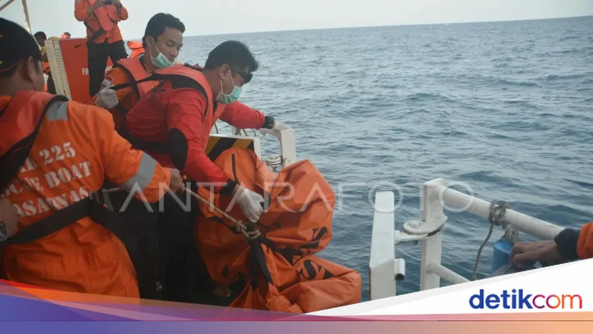 Tragedi Tenggelam Melanda: 1 Siswi Tewas di Garut, Puluhan Penumpang KM Nurul Salsa Hilang