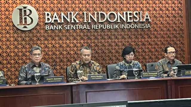 Transisi Kepemimpinan BI: IHSG Terkonsolidasi, Investor Nantikan Gubernur Definitif