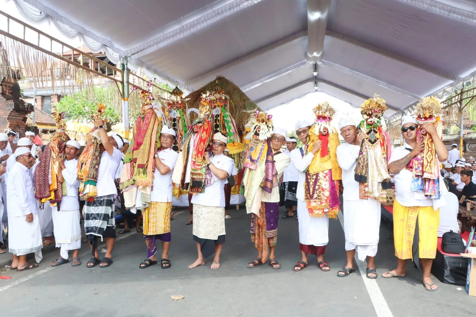 Wagub Giri Prasta Apresiasi Semangat Krama Jaga Tradisi Leluhur