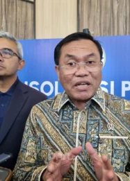Wakil Kepala Badan Gizi Nasional Dampingi Sudaryono dalam Gebrakan Bersih-Bersih BGN