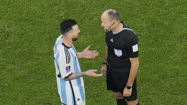 Wasit Argentina Jadi Sorotan Lagi: Kontroversi Mengiringi Langkah Messi ke Perempat Final Piala Dunia 2026