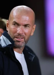 Zinédine Zidane Resmi Jadi Pewaris Tahta Deschamps di Timnas Prancis