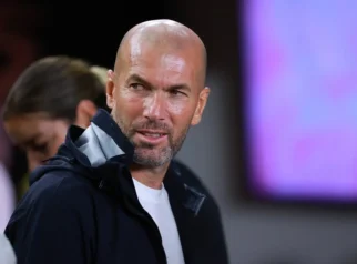 Zinédine Zidane Resmi Jadi Pewaris Tahta Deschamps di Timnas Prancis