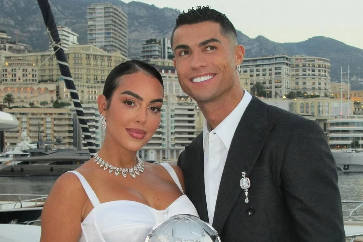10 Tahun Bersama, Cristiano Ronaldo dan Georgina Rodriguez Resmi Menikah