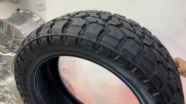 Accelera Omikron Rugged Terrain Ban Khusus Bergaya SUV Hadir di GIIAS 2026