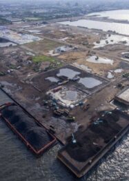 Air Dermaga Marunda Menyusut Imbas Kemarau, Kapal Nelayan Banyak Kandas