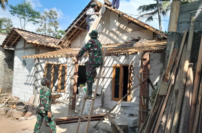 Aji Kesaktian Satgas Sulap Rumah Reyot Menjadi Layak Huni