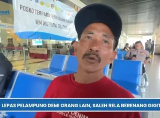 Aksi Heroik Muhammad Saleh Selamatkan Penumpang Tak Bisa Berenang Saat Kebakaran KMP Mutiara Sentosa II