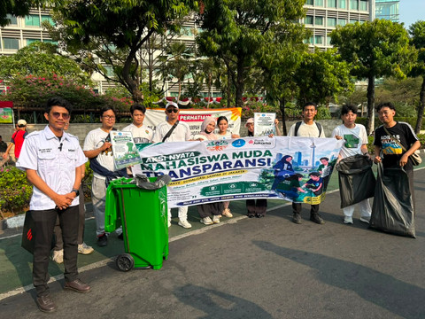 Aksi Operasi Semut di CFD Bundaran HI: Ajak Warga Bijak Pilah Sampah