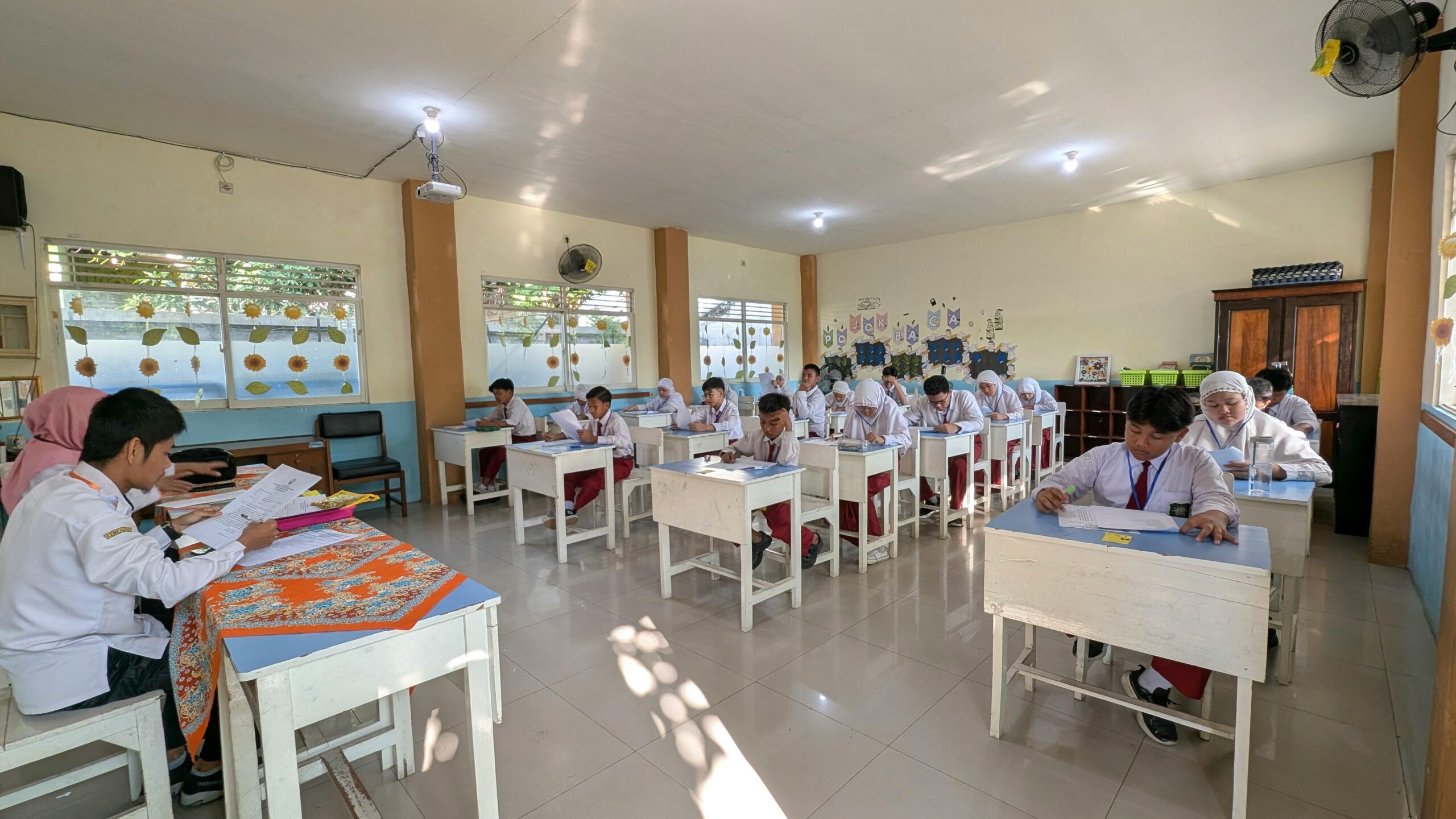 Angkat Guru PPPK Paruh Waktu Jadi Penuh Waktu, Menkeu Janji Anggaran Gaji Tersedia